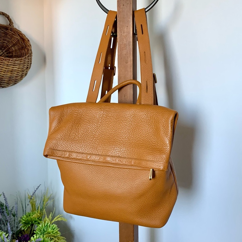 NEW GiGi New York Abbey Pebbled Leather Backpack Bag in Rare Camel Tan NWOT - Picture 16 of 16